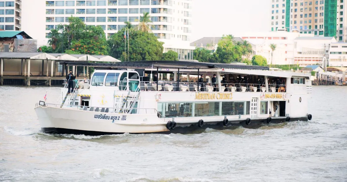 ล่องเรือแม่น้ำเจ้าพระยาเมอริเดียน ครูซ 2 มีทั้งหมด 2 ชั้น